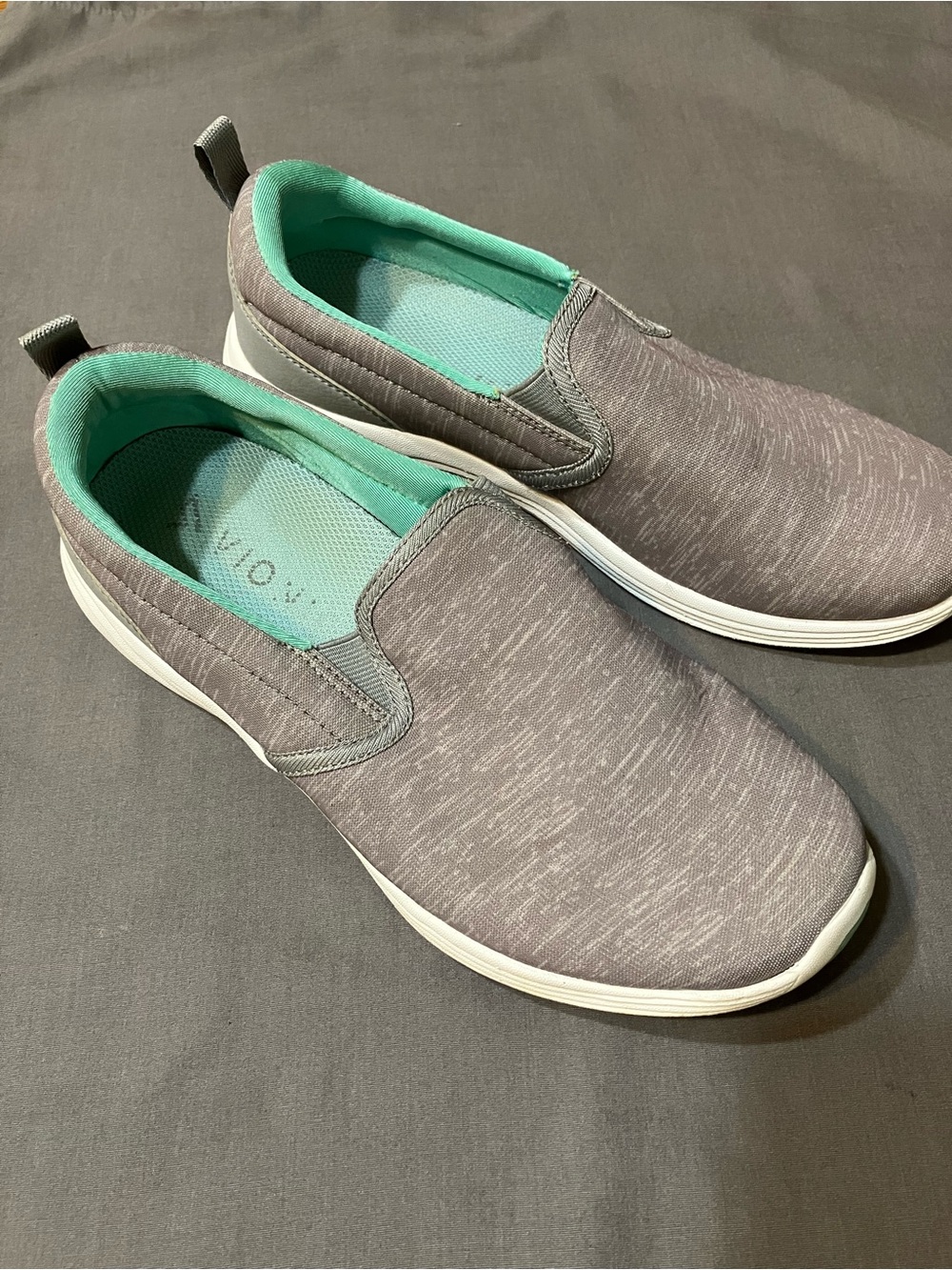 Vionic Women's Gray Slip-On Sneakers with Teal Lining